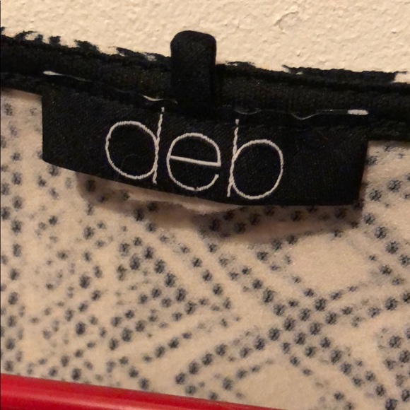 Deb Black and White Tank - Picture 3 of 4